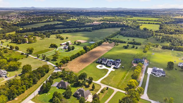 1 Trice Rd, Lebanon, TN 37087