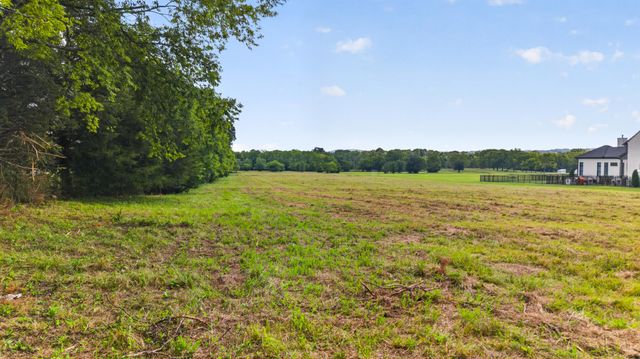 1 Trice Rd, Lebanon, TN 37087