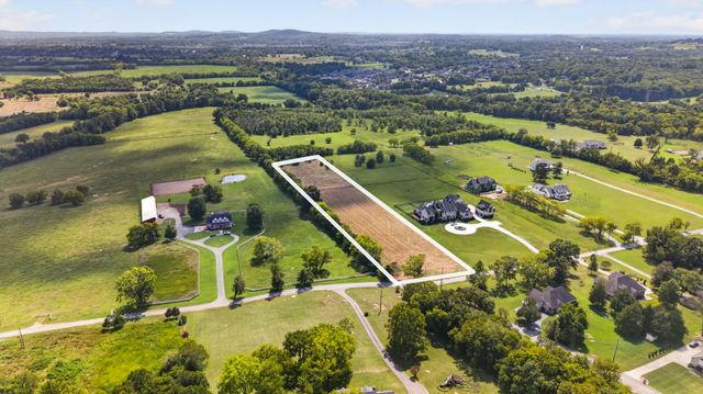 1 Trice Rd, Lebanon, TN 37087