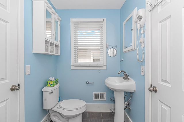 304 42nd Ave. N, North Myrtle Beach, SC 29582