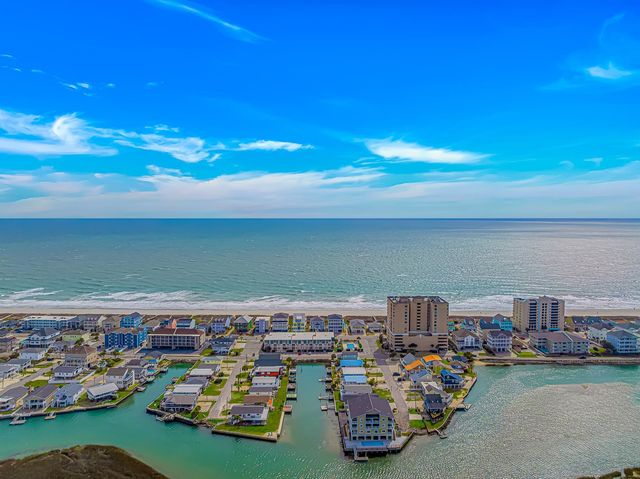 304 42nd Ave. N, North Myrtle Beach, SC 29582