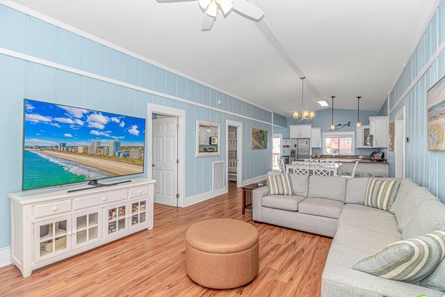 304 42nd Ave. N, North Myrtle Beach, SC 29582