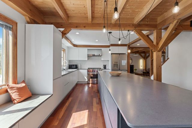 263 Long Sands Road Unit 2, York, ME 03909