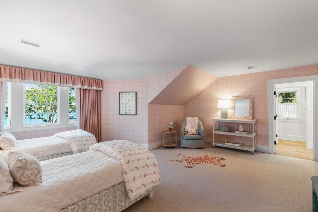 Image 54 of property listing at 111 Riverland Drive, Charleston, SC 29412