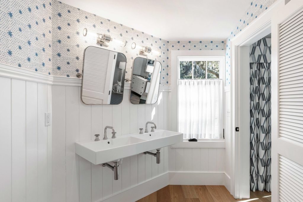 Image 61 of property listing at 111 Riverland Drive, Charleston, SC 29412