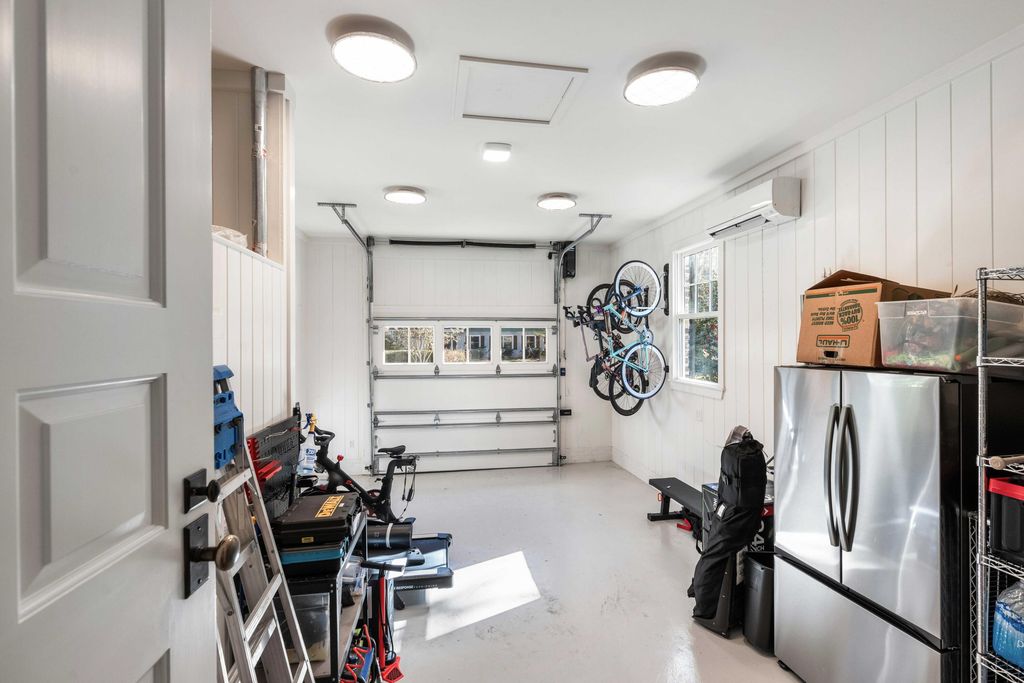 Image 68 of property listing at 111 Riverland Drive, Charleston, SC 29412