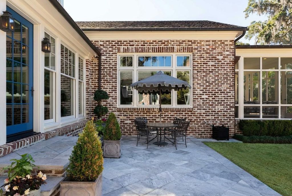 Image 70 of property listing at 111 Riverland Drive, Charleston, SC 29412