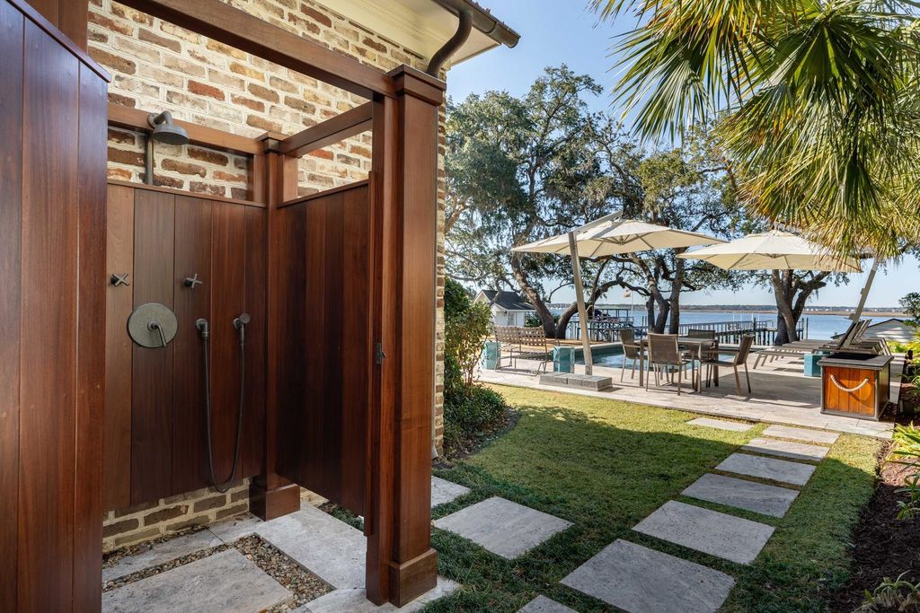 Image 75 of property listing at 111 Riverland Drive, Charleston, SC 29412