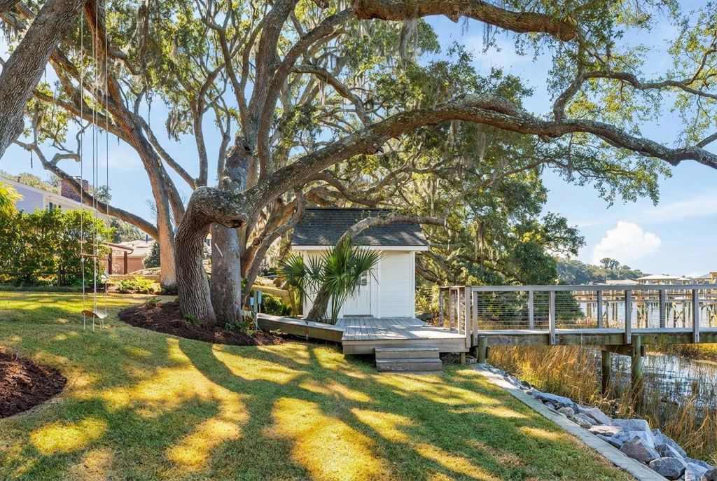 Image 79 of property listing at 111 Riverland Drive, Charleston, SC 29412