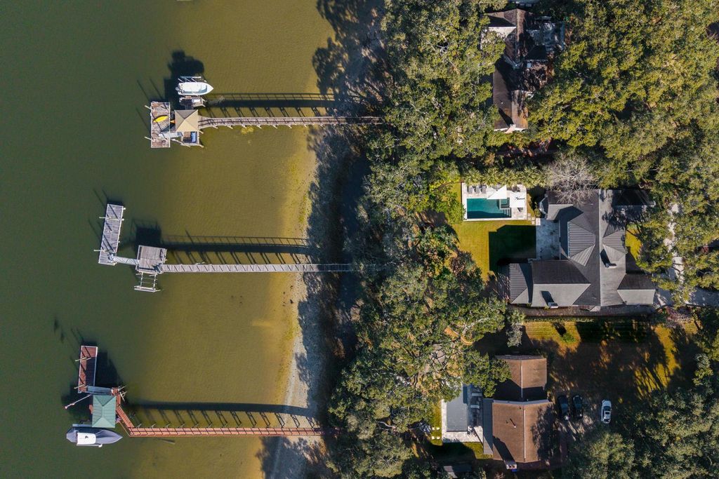 Image 90 of property listing at 111 Riverland Drive, Charleston, SC 29412