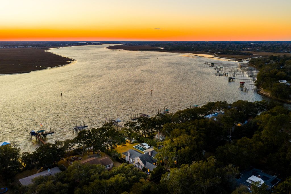 Image 97 of property listing at 111 Riverland Drive, Charleston, SC 29412