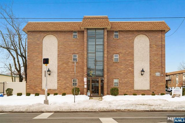 205 Bergen Turnpike 2G, Ridgefield Park, NJ 07660