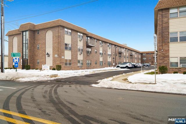 205 Bergen Turnpike 2G, Ridgefield Park, NJ 07660