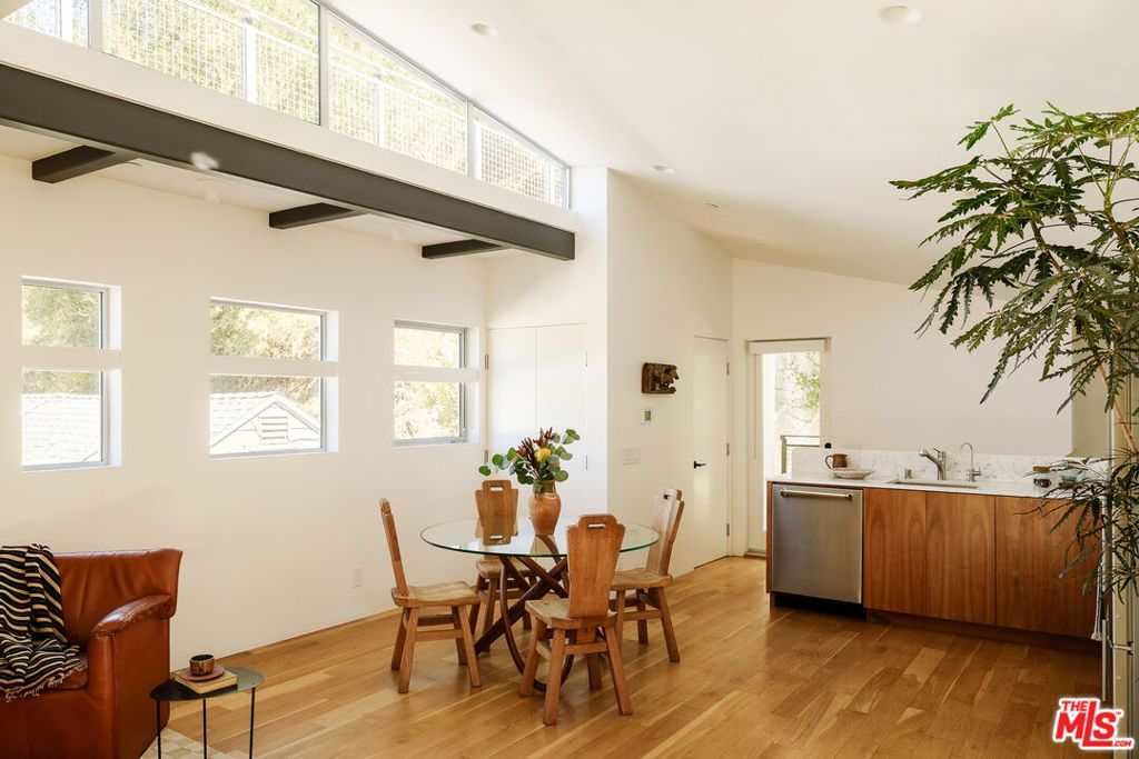 8866 Wonderland Avenue, Los Angeles, CA 90046 — photo 5