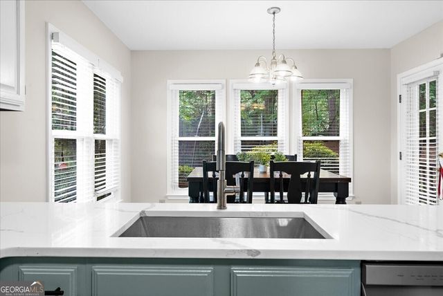 350 Oak Terrace, Alpharetta, GA 30009