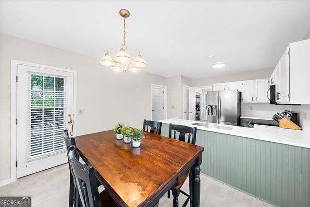 350 Oak Terrace, Alpharetta, GA 30009