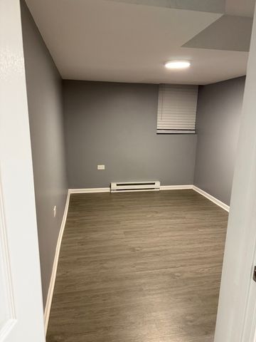 323 22nd Avenue G, Bellwood, IL 60104