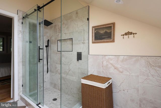 206 DRAKES DRUM DR, Bryn Mawr, PA 19010