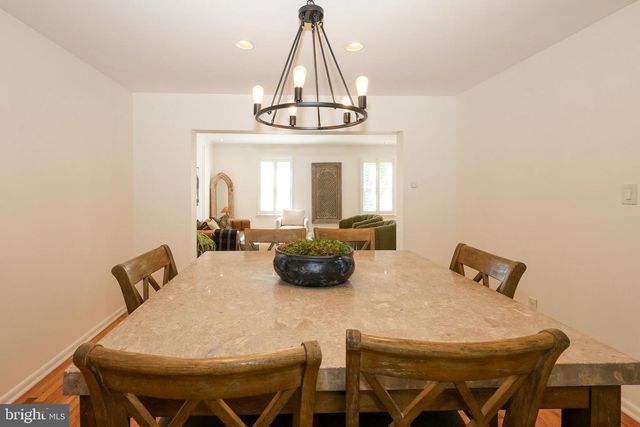 206 DRAKES DRUM DR, Bryn Mawr, PA 19010
