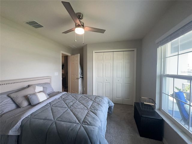 6911 GIDEON CIR, Zephyrhills, FL 33541
