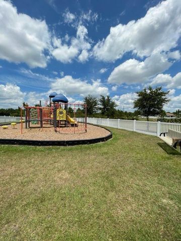 6911 GIDEON CIR, Zephyrhills, FL 33541