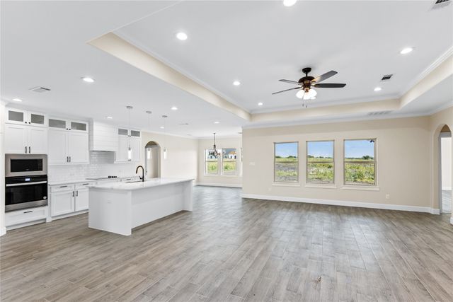 355 GENTRY Road, Ennis, TX 75119
