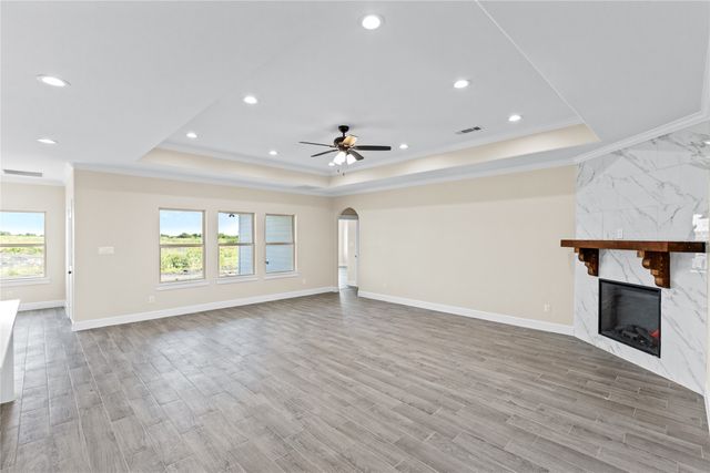 355 GENTRY Road, Ennis, TX 75119