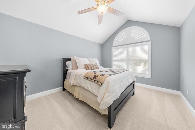 4 HARTZEL COURT, Mount Laurel, NJ 08054