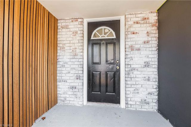 2524 Cherry Street N, Winston-salem, NC 27105