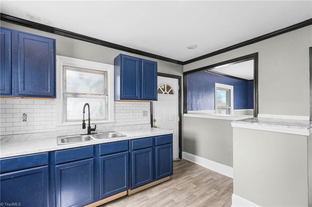 2524 Cherry Street N, Winston-salem, NC 27105