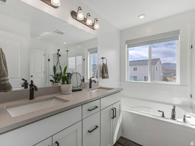 6336 S ECHOMOUNT RD, West Valley City, UT 84081