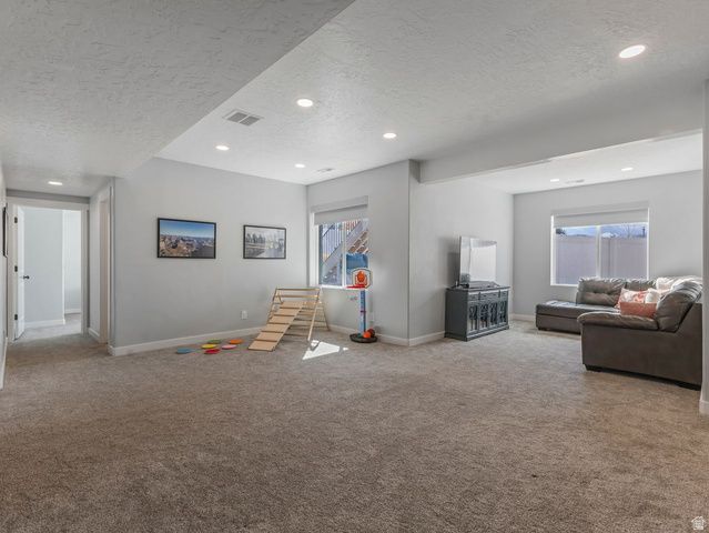 6336 S ECHOMOUNT RD, West Valley City, UT 84081