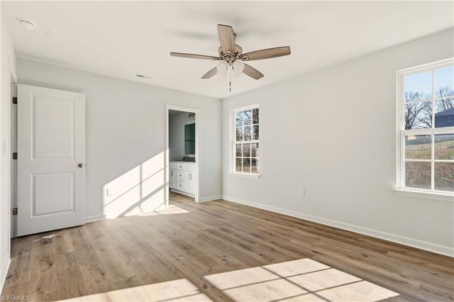 2642 Belews Creek Road, Winston-salem, NC 27101