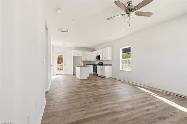 2642 Belews Creek Road, Winston-salem, NC 27101