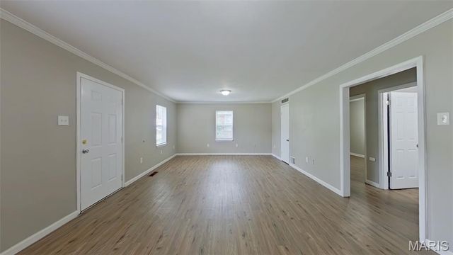 424 Shirley Avenue, St Louis, MO 63135