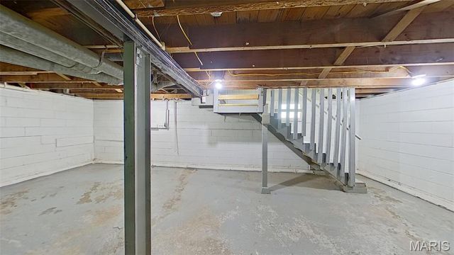424 Shirley Avenue, St Louis, MO 63135