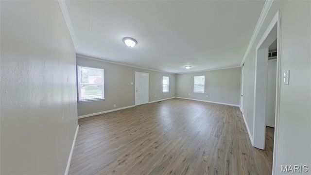 424 Shirley Avenue, St Louis, MO 63135