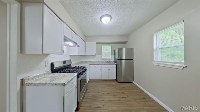 424 Shirley Avenue, St Louis, MO 63135