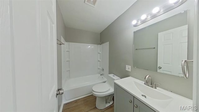 424 Shirley Avenue, St Louis, MO 63135