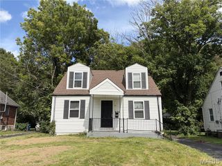 424 Shirley Avenue, St Louis, MO 63135