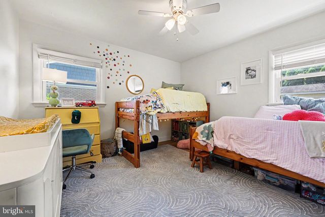 19 GALE RD, Camp Hill, PA 17011