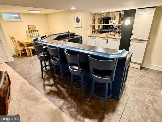 19 GALE RD, Camp Hill, PA 17011