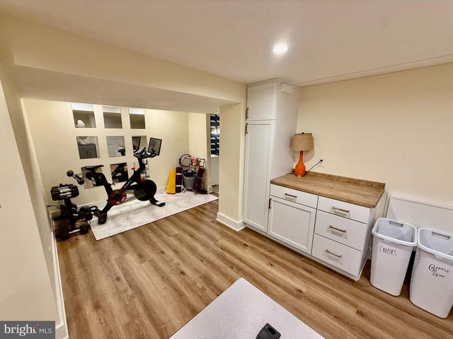 19 GALE RD, Camp Hill, PA 17011