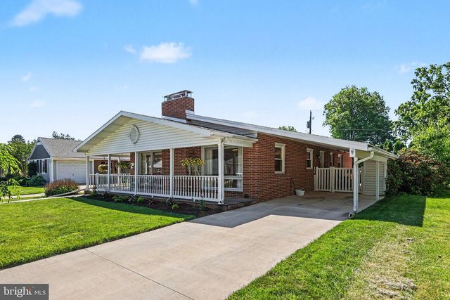 19 GALE RD, Camp Hill, PA 17011