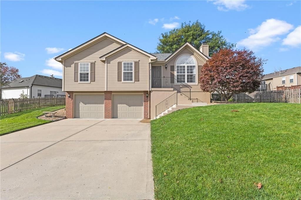 11008 N Central Street, Kansas City, MO 64155