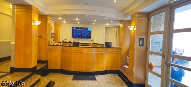 70 S Munn Ave 602, East Orange City, NJ 07018