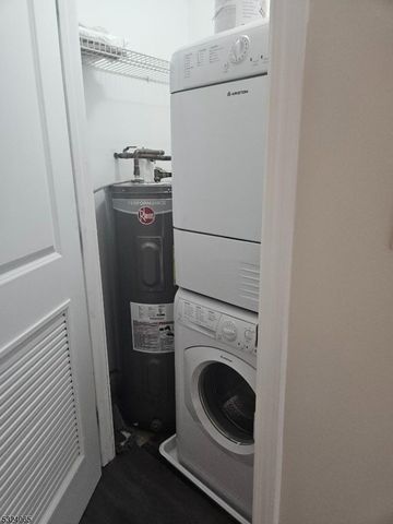 70 S Munn Ave 602, East Orange City, NJ 07018