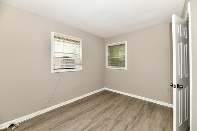 2015 Medford Avenue, Indianapolis, IN 46222
