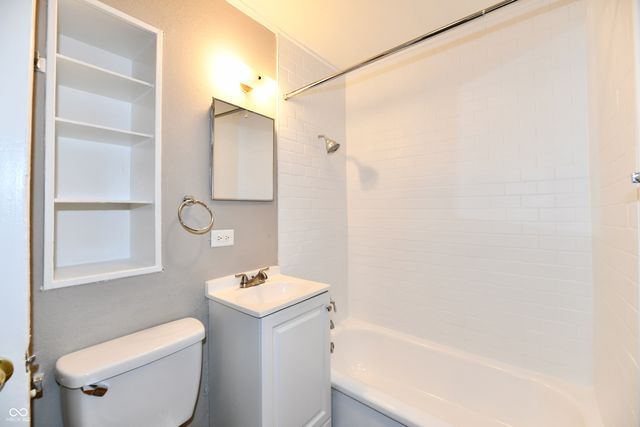 2015 Medford Avenue, Indianapolis, IN 46222