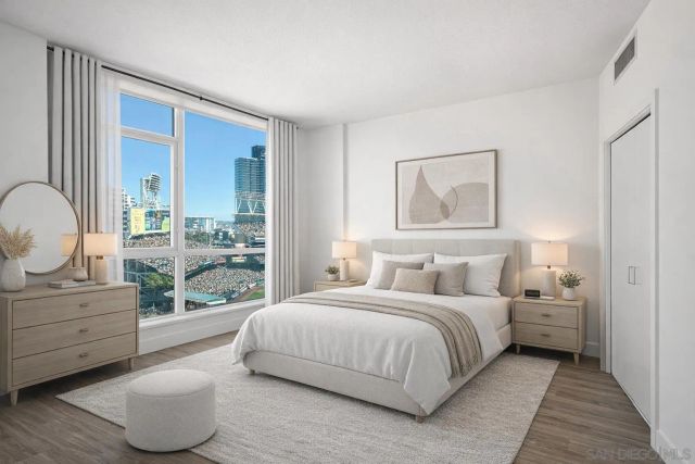 325 7th Avenue 1002, San Diego, CA 92101